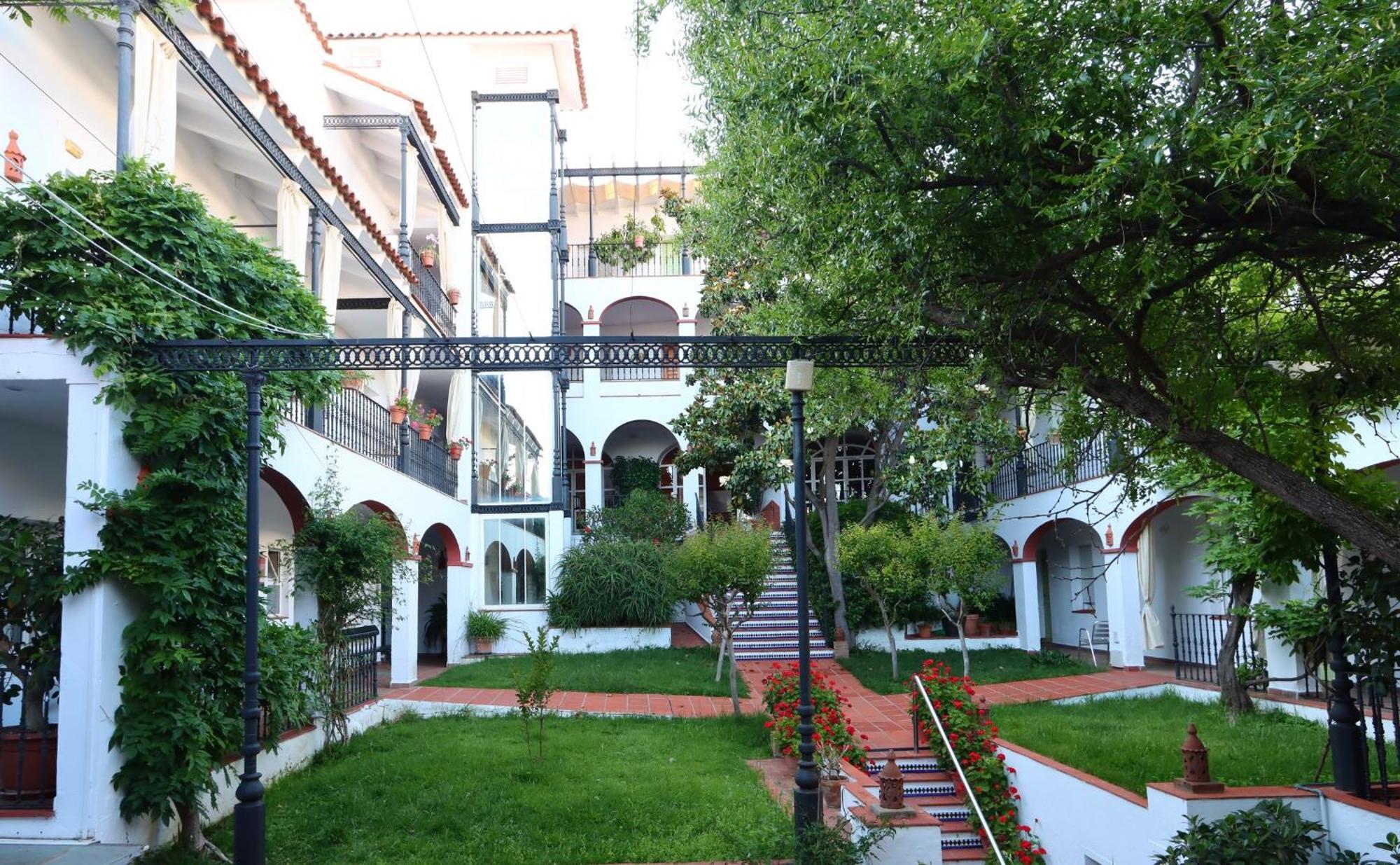 Hotel Varinia Serena - Balneario de Alange Exterior foto